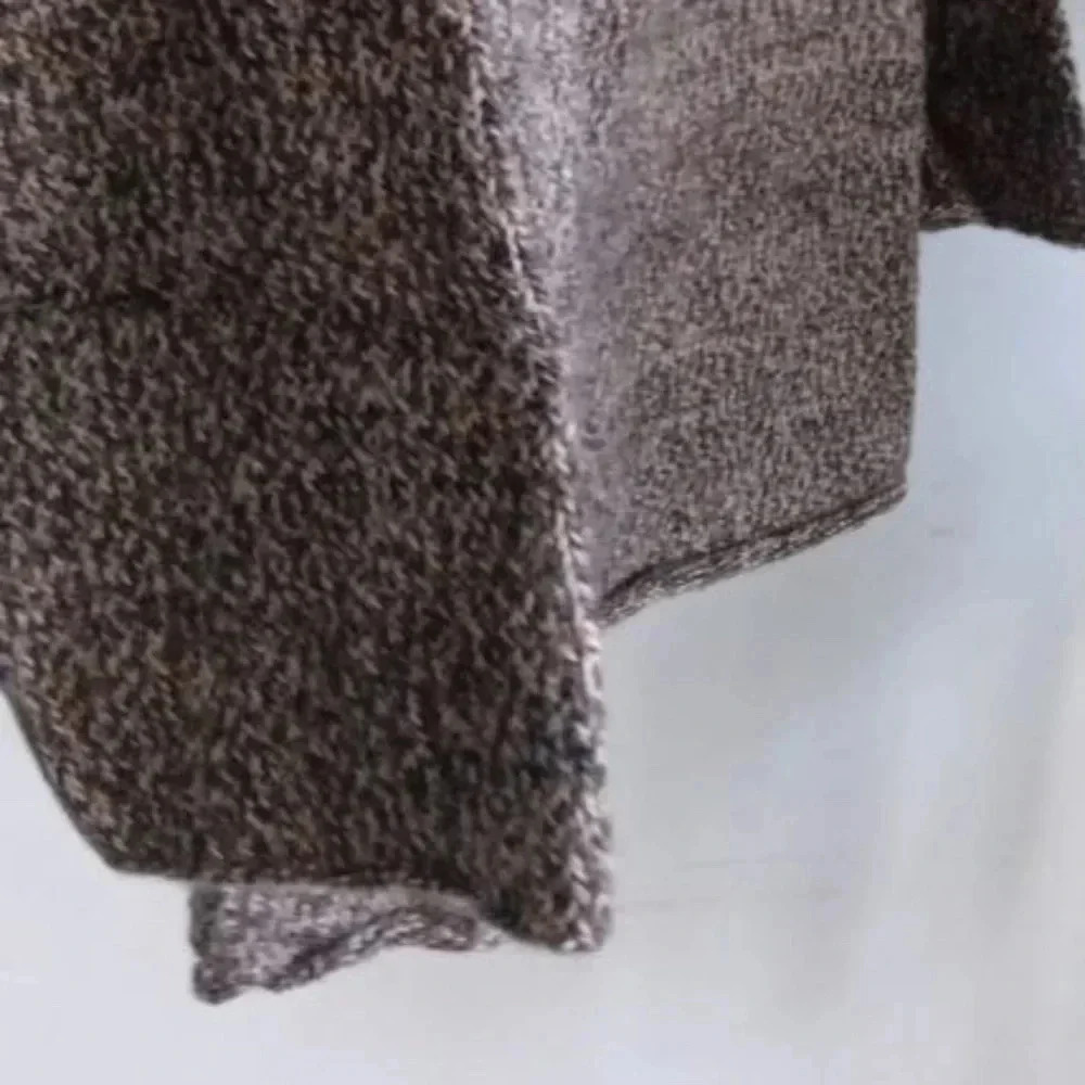 Gretchen & Co. Wool blend sweater made in Peru - Picture 2 of 6